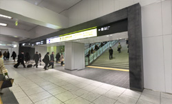 広島駅の南口階段